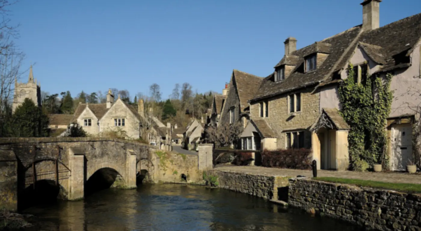Il Bybrook e il vecchio ponte in pietra di Castle Combe